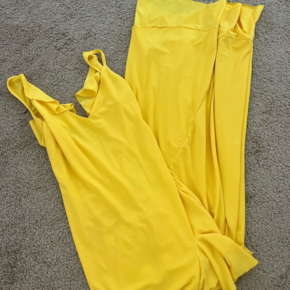 GABRIELLE DRESS in yellow -midi - Picture 7 of 9